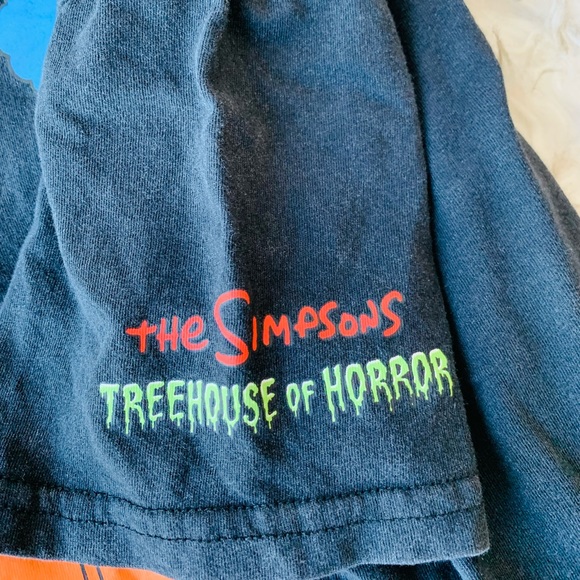 Simpsons Crop Tee - Picture 2 of 4